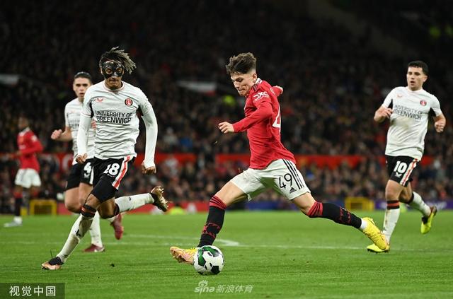 争中脱颖而 争中脱颖而